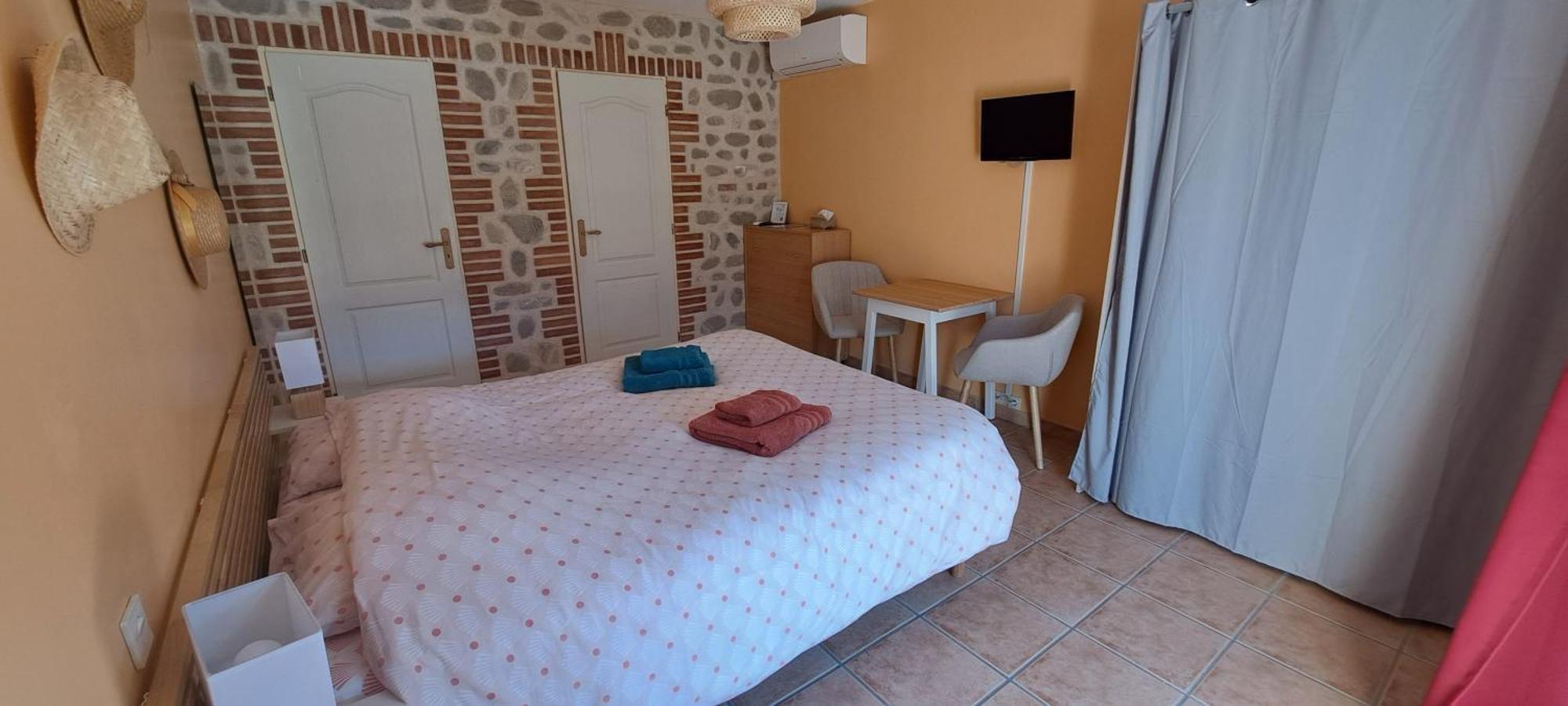 Mas Cairou Bed & Breakfast Sorede Ngoại thất bức ảnh